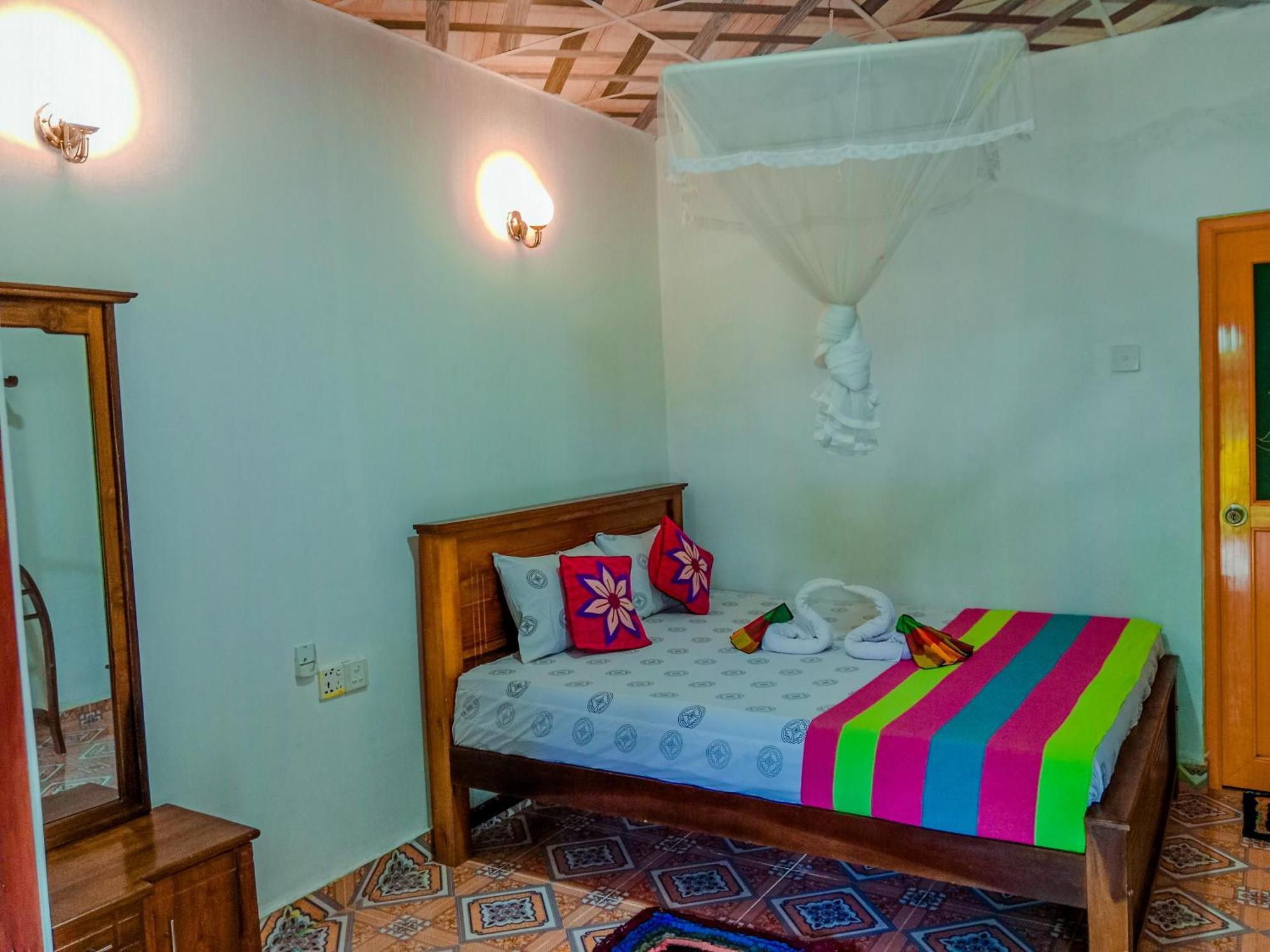 Chanaka Holiday Inn Sigiriya Ngoại thất bức ảnh
